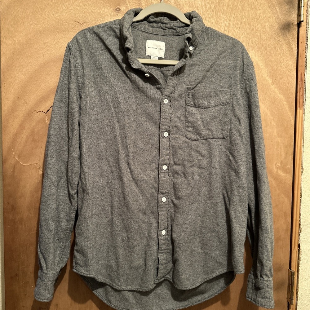 American Eagle Outfitters Men's L Button Down Gray Flannel Long Sleeve